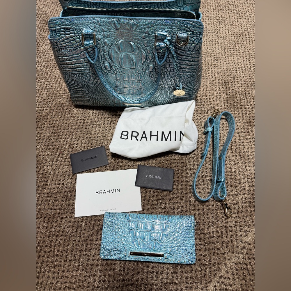 Stunning Brahmin Bag and Matching Wallet - Picture 10 of 10
